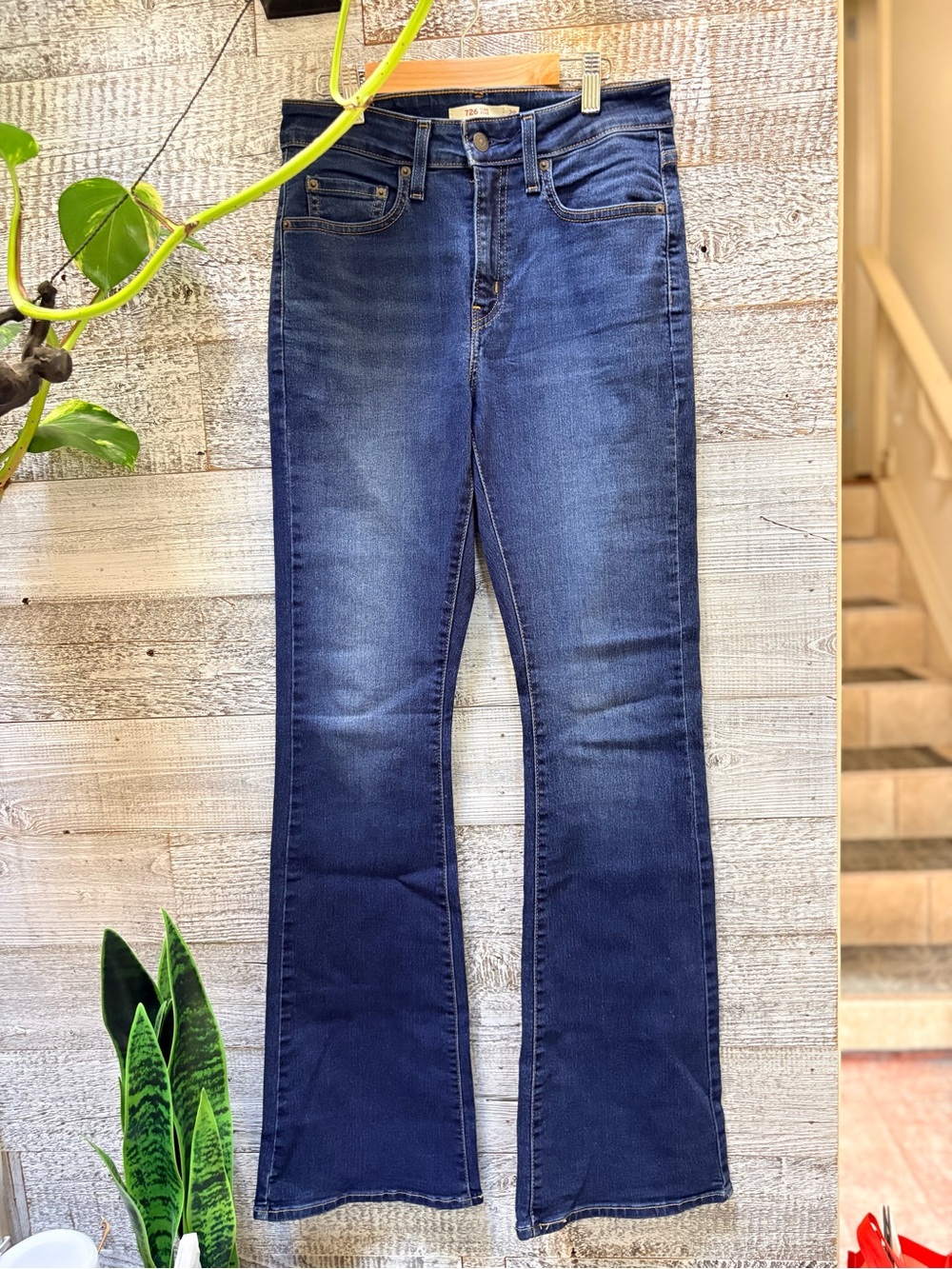 Levi's | 726 Flare High-Rise Medium Wash Denim Jeans - Women's 27x33